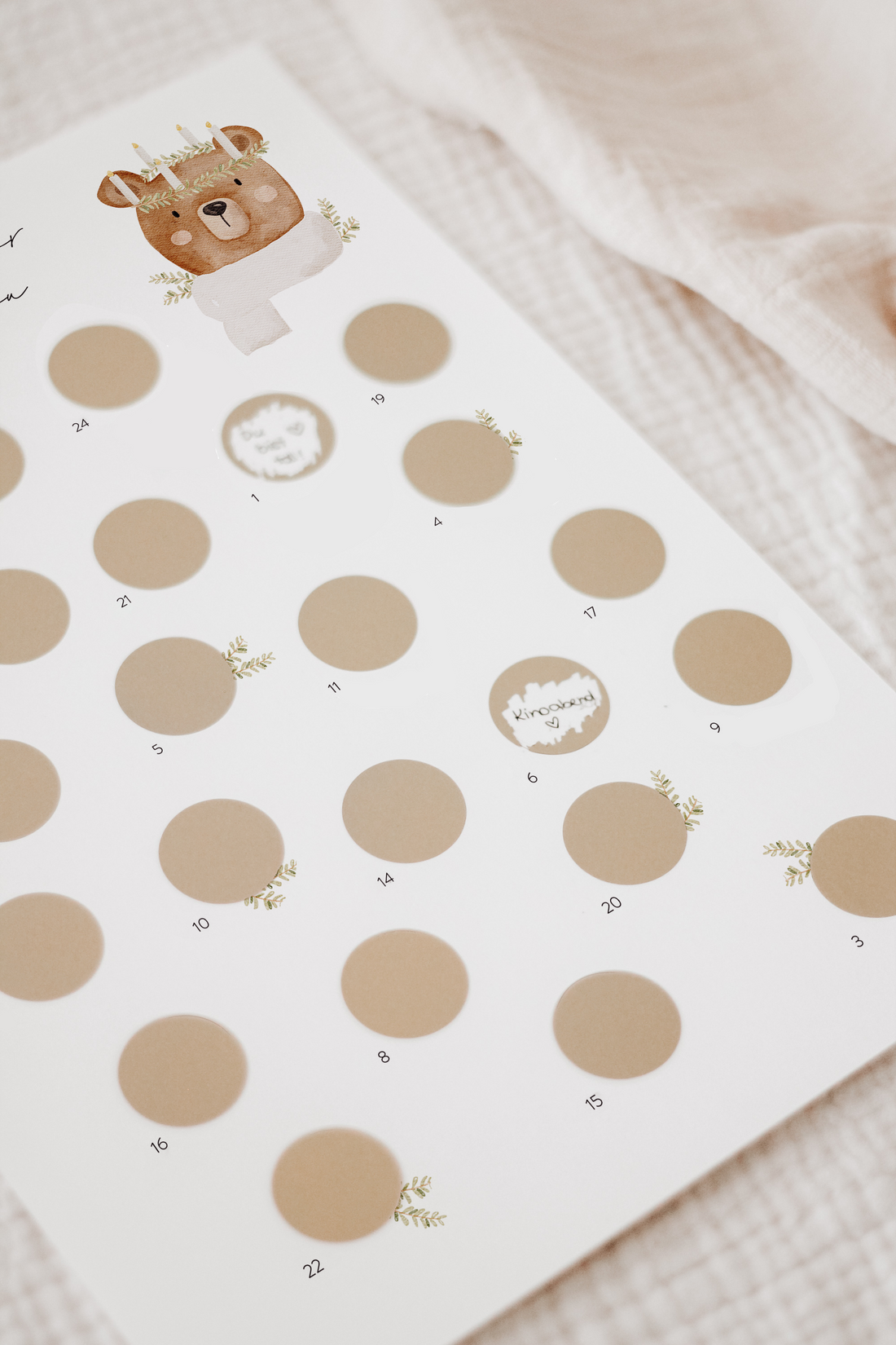 Hej Hanni Adventskalender zum Freirubbeln Bär