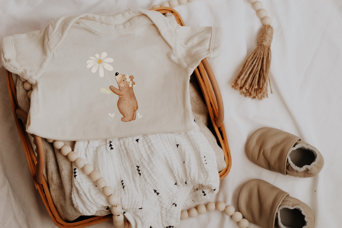 Hej Hanni Bügelbild Kleiner Bär Blume