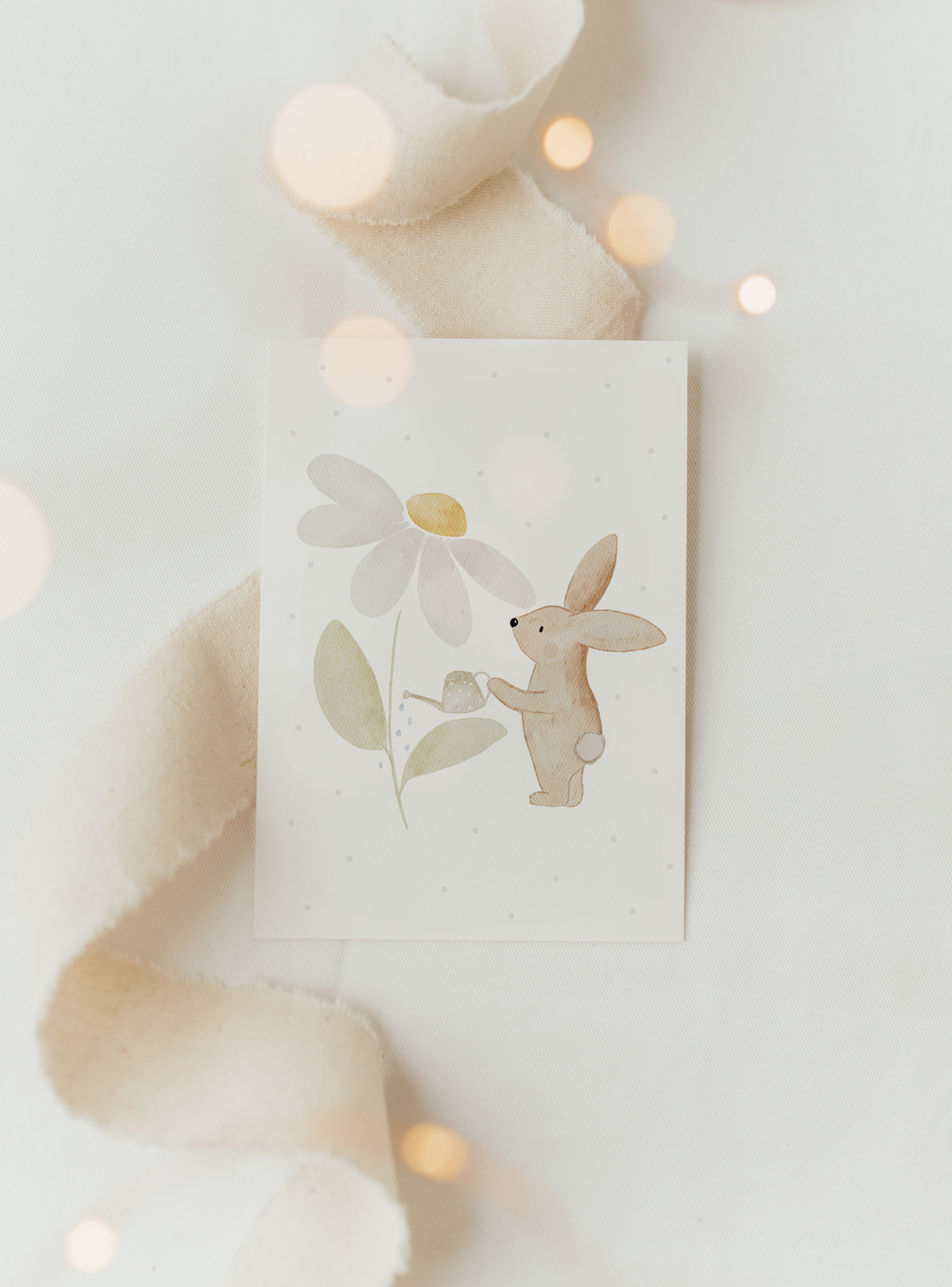 Hej Hanni Postkarte Hase gießt Blume