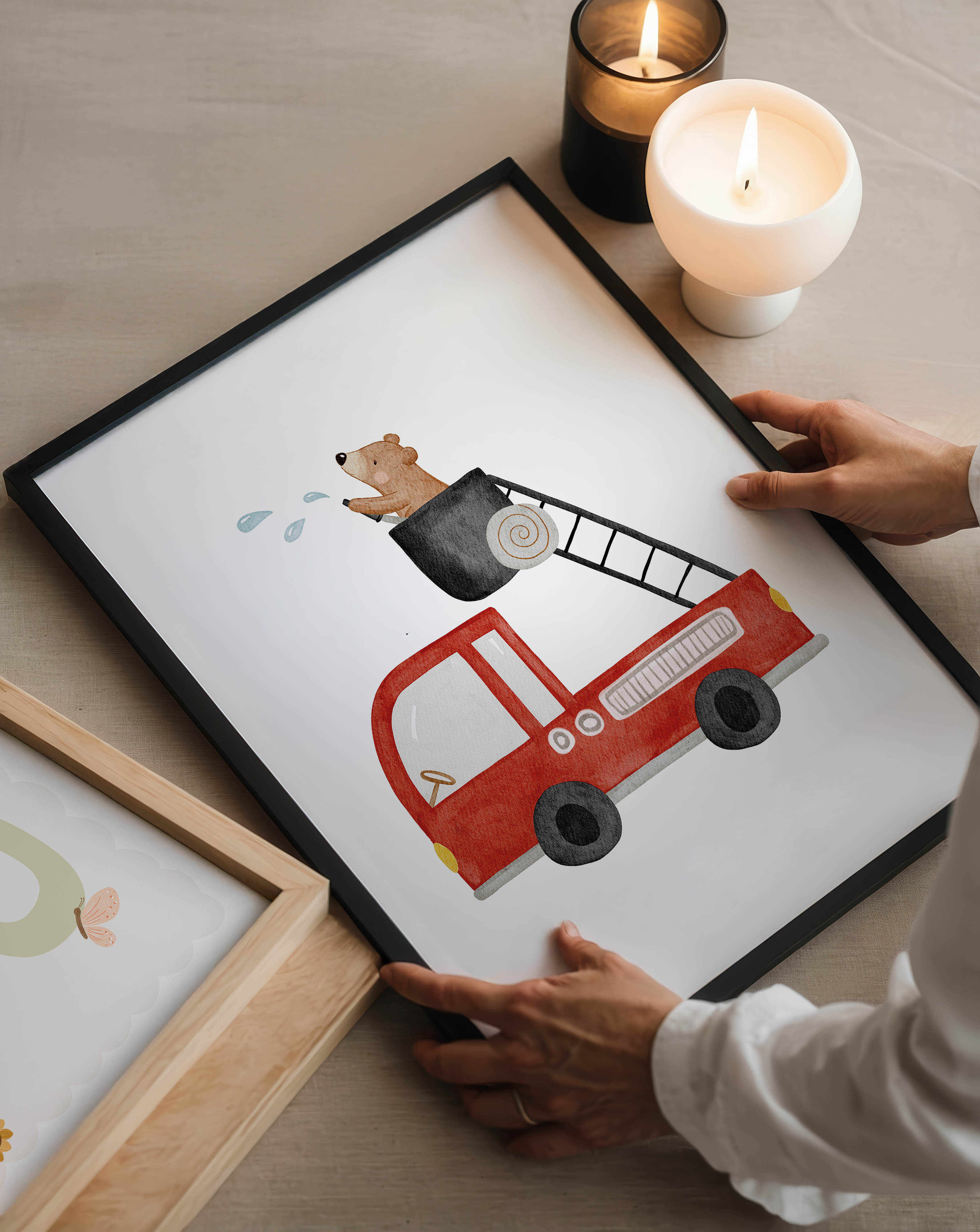 Kinderposter Feuerwehr mit kleinem Bären