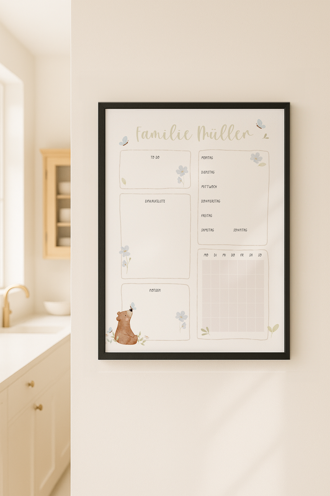 Familienplaner Kleiner Bär Schmetterling personalisiert mit Familiennamen inkl. Rahmen