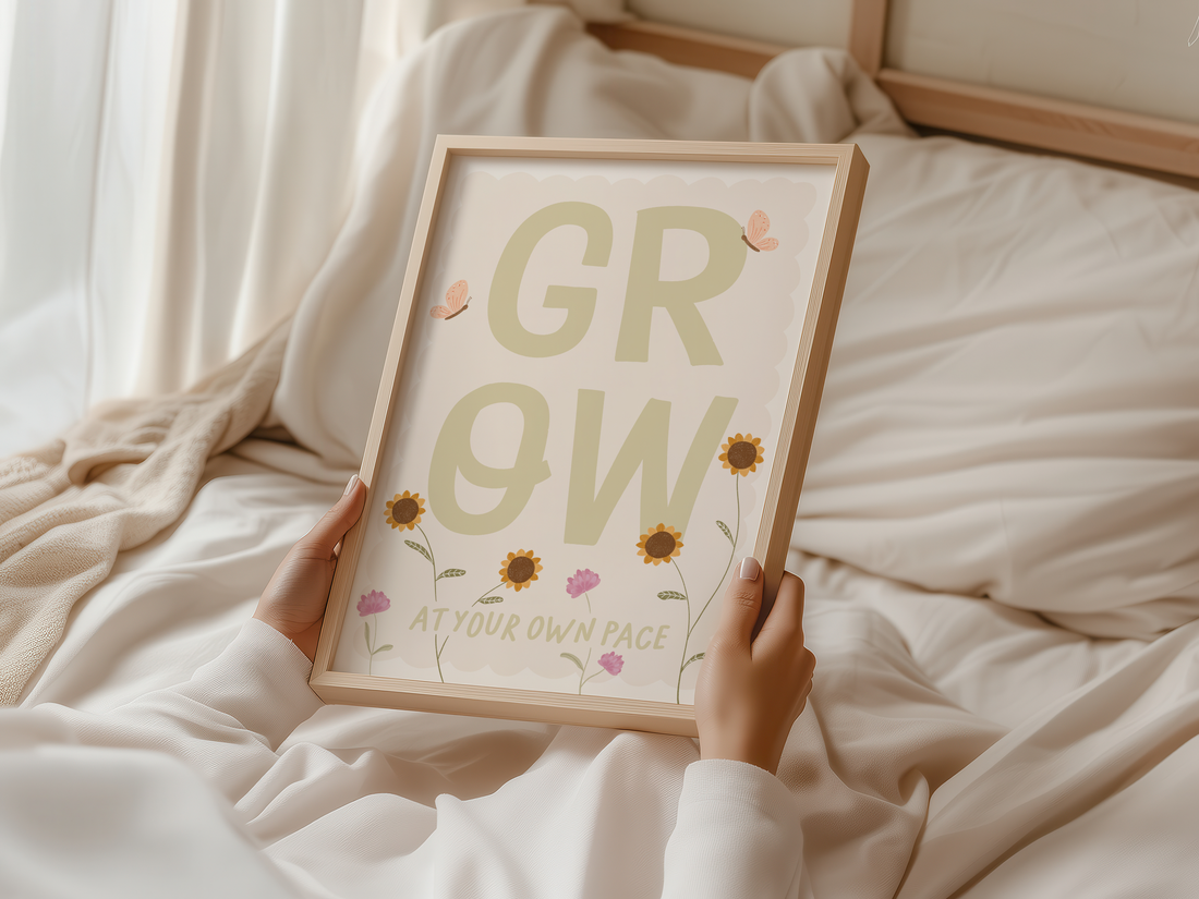 Poster Grow at your own pace rosa/gelb inkl. Rahmen