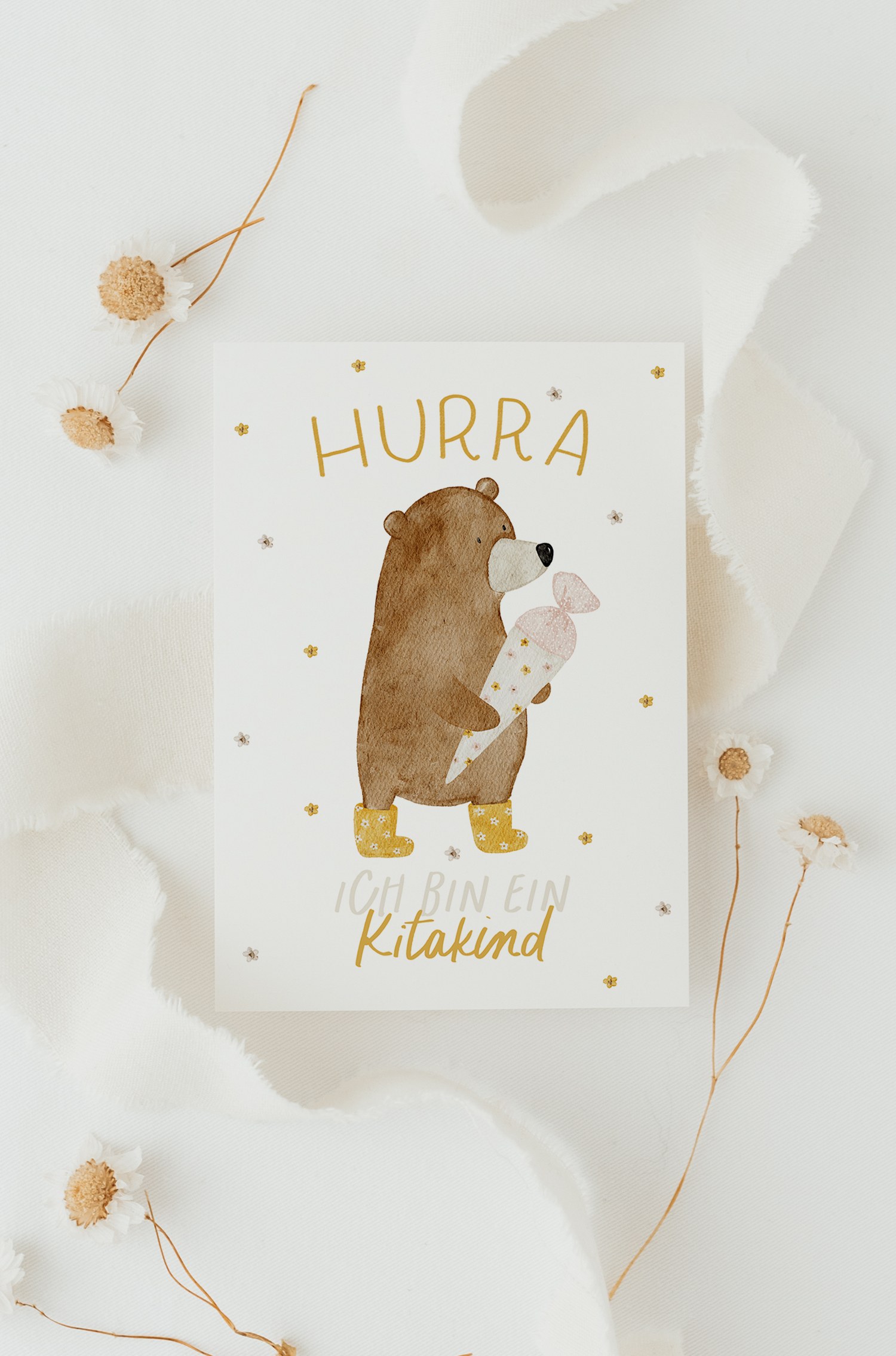 Postkarte Kindergartenkind Bär