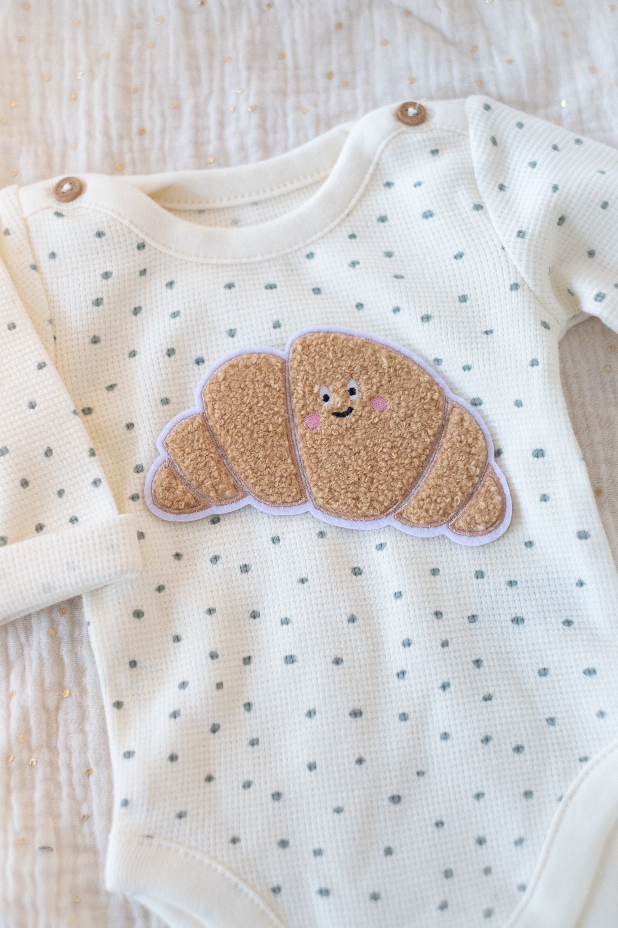 Hej Hanni Patch flauschig Croissant Chenillepatch 12cm breit