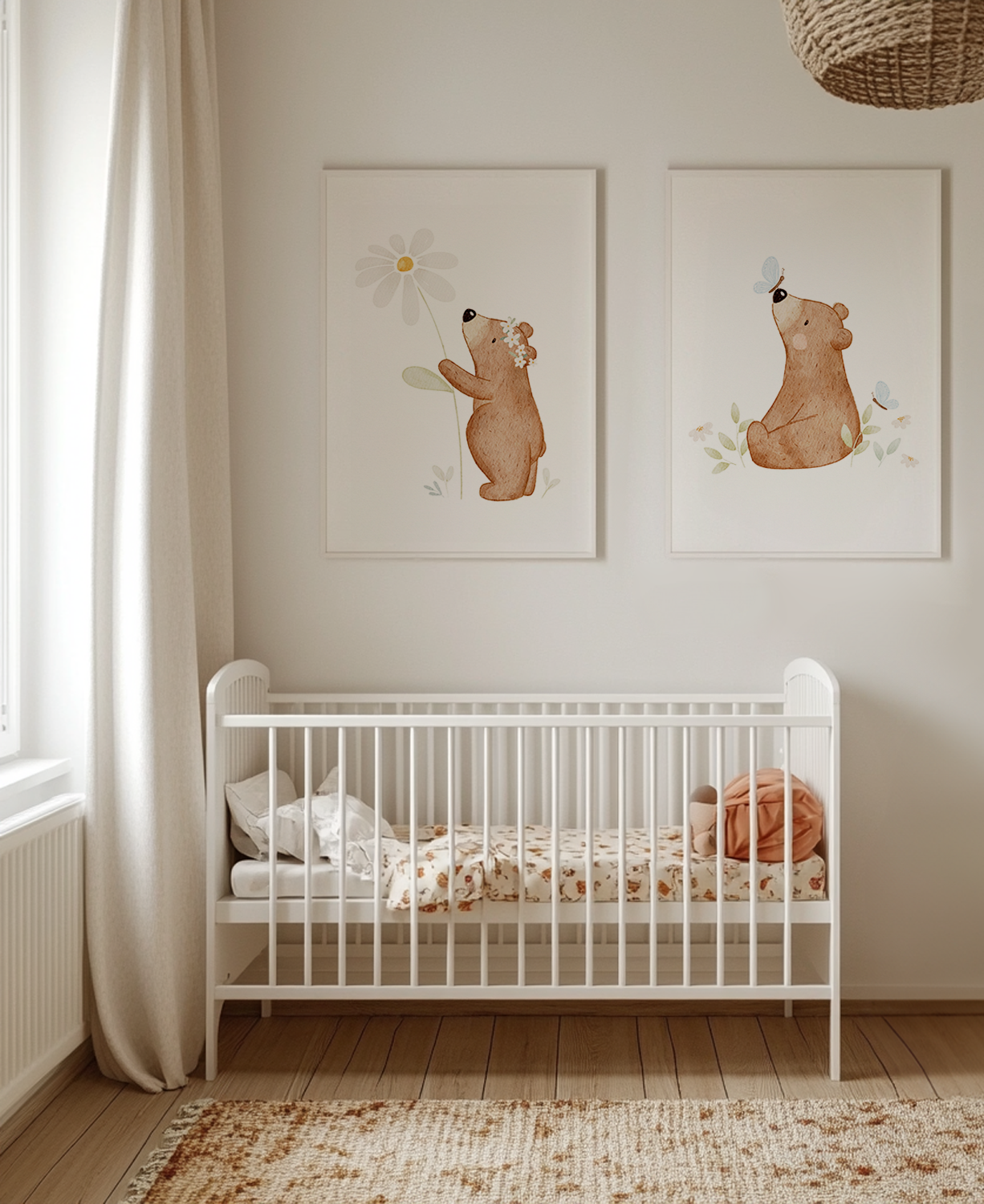 Kinderposter kleiner Bär mit Schmetterlingen