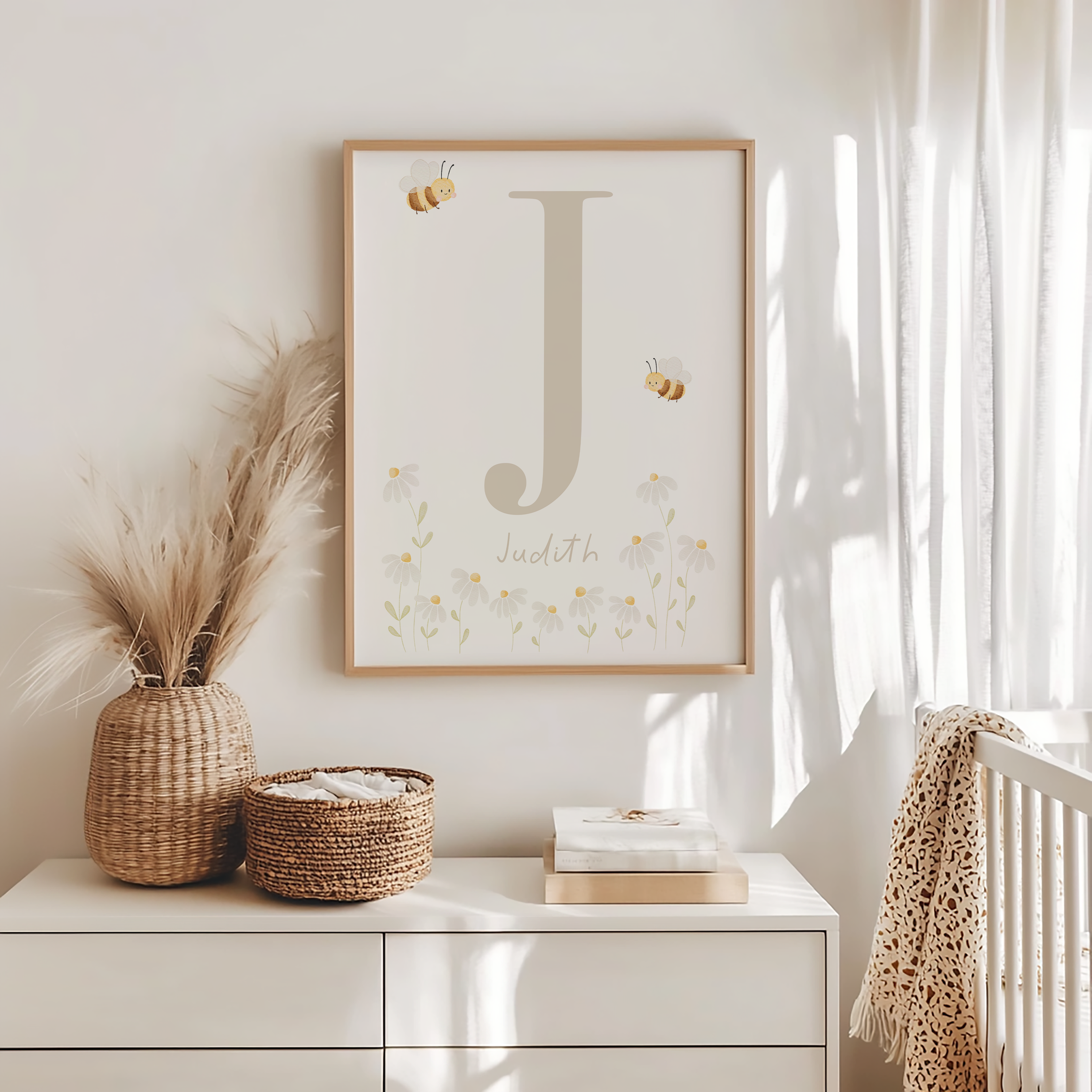 Buchstabenposter beige Bienen und Gänseblümchen